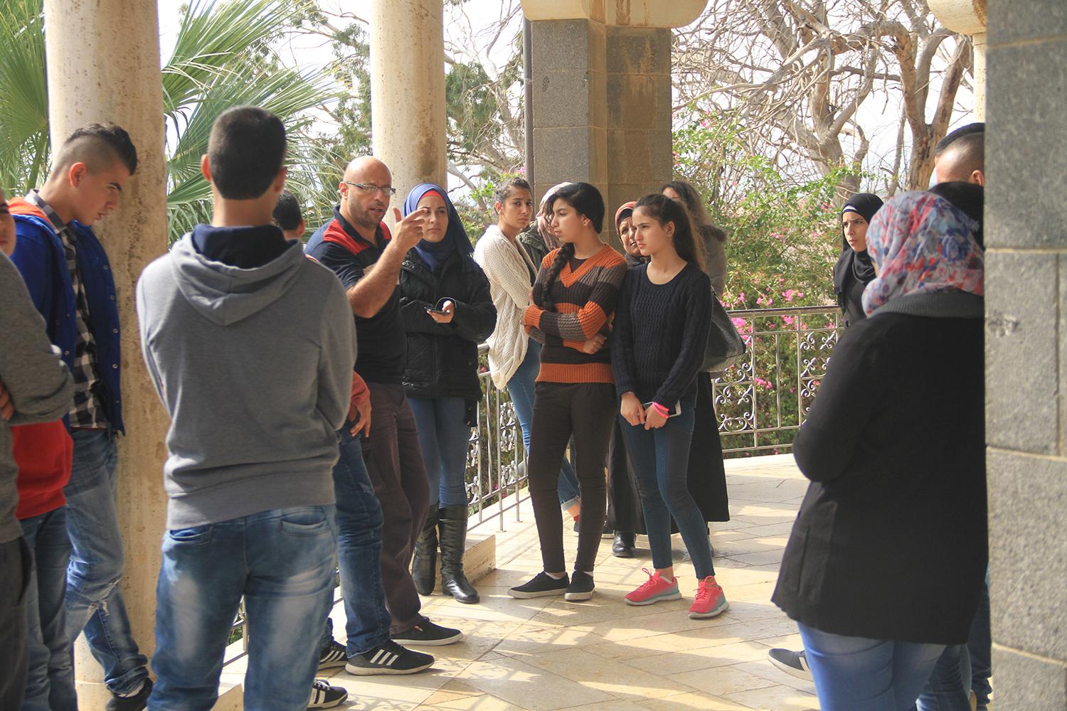Within Jerusalem Ambassadors project  Burj Al-Luqluq Center organizes the first phase of the program: Al-Murshid Al-Safir for Jerusalem school students.