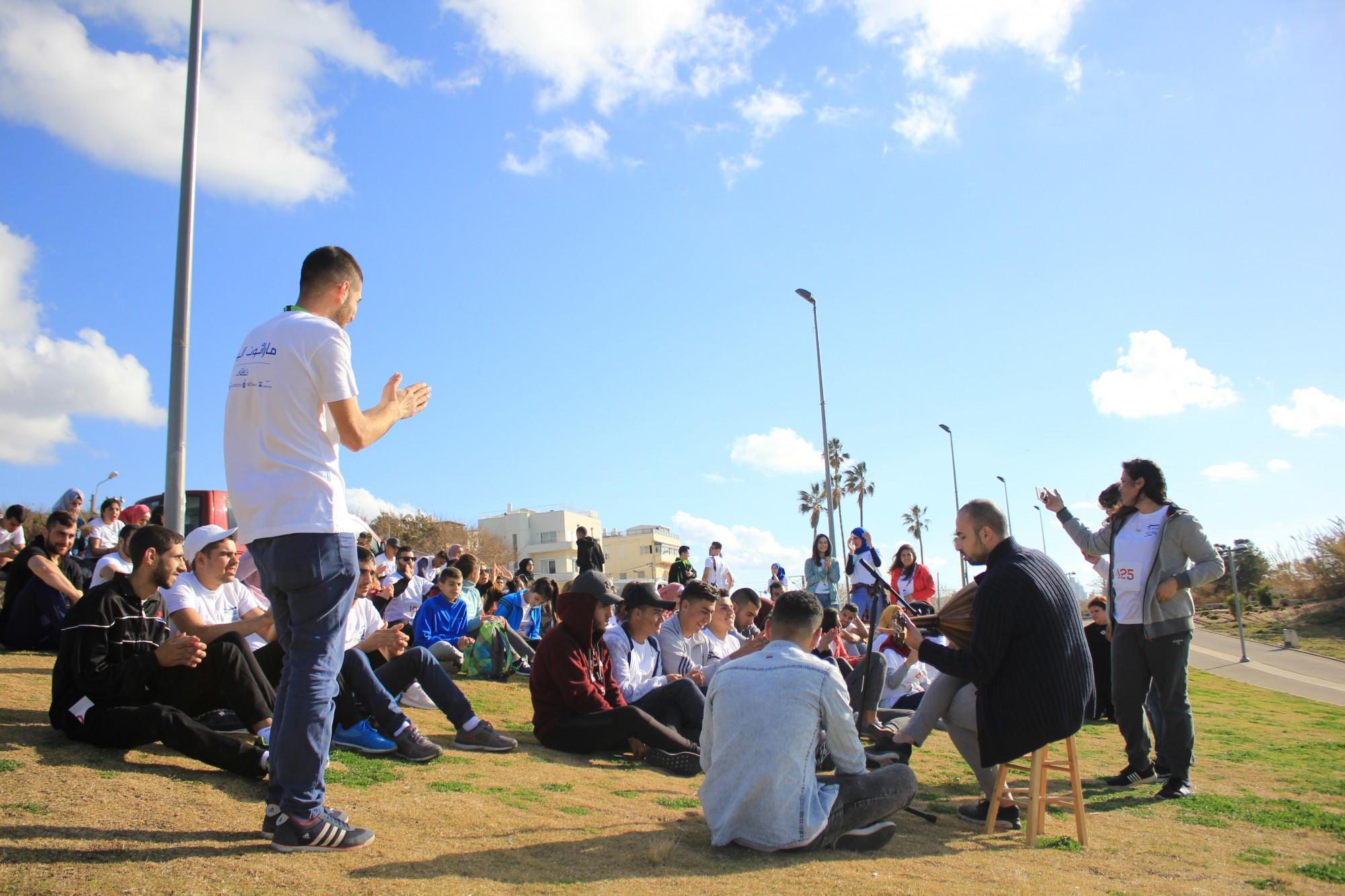 تنظيم ماراثون البحر على شاطئ يافا بمشاركة 100 شاب مقدسي
