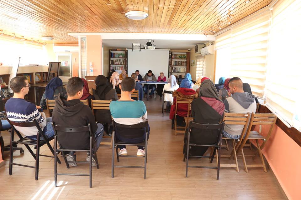 A discussion panel about forced migration in Jerusalem at Burj Al-Luqluq Social Center Society