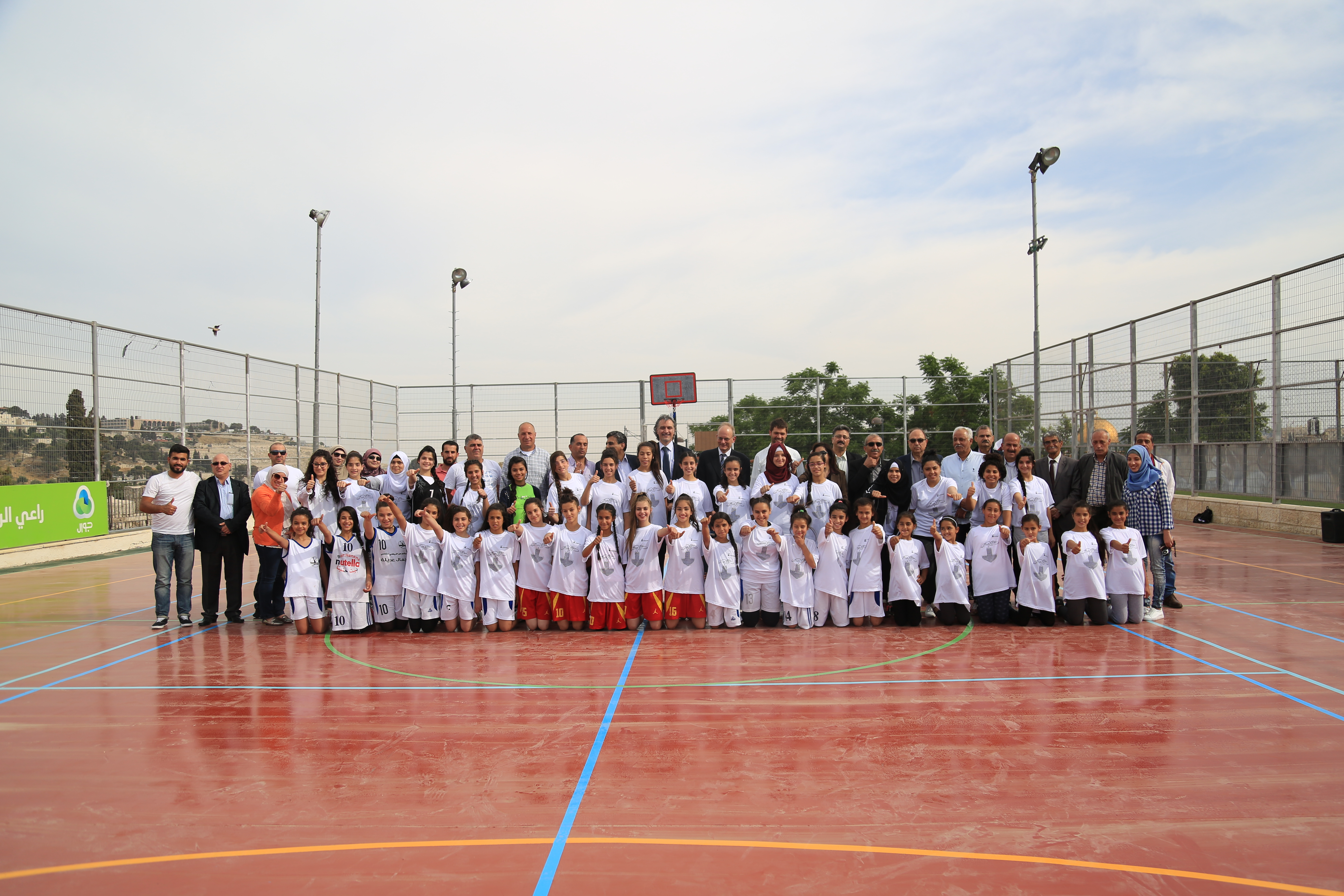 Burj AL-Luqluq Social Center Opens the Renovated Basketball Field